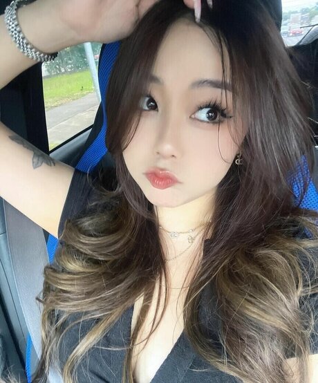 巨乳 射精 OnlyFans ホット裸 写真