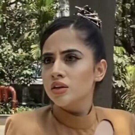 Urfi Javed ポルノスター ホット ギャラリー