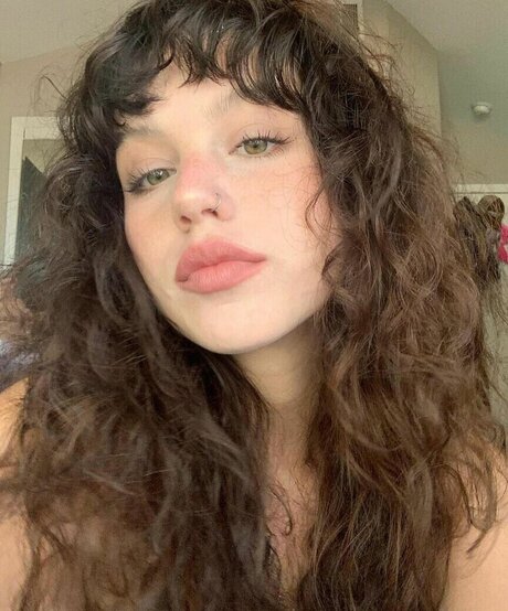 kambriachaerose アダルトモデル 写真