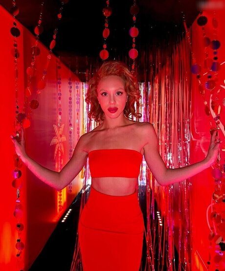 アマチュア潮吹きOnlyFans セクシーヌード ギャラリー