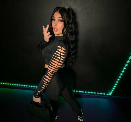 巨根シーメールOnlyFans 美しいヌード アーカイブ