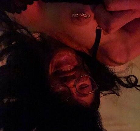 Allison Yellow ポルノスター HD ギャラリー