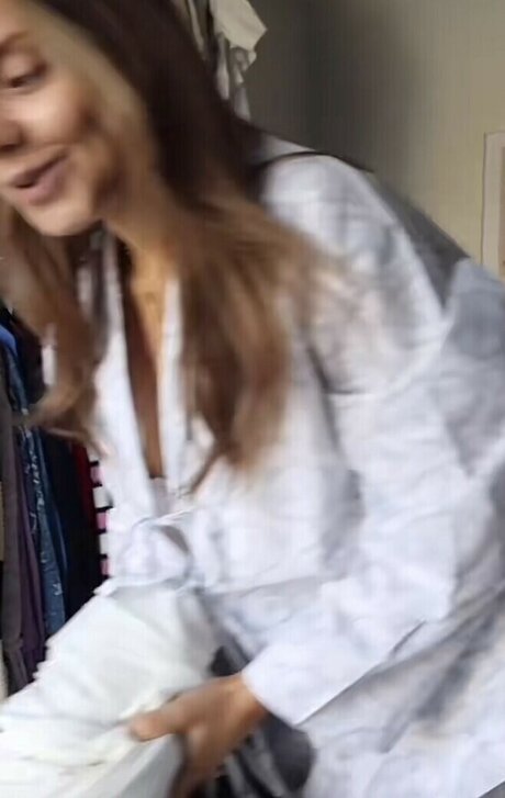 Its laurensarah 裸モデル 写真