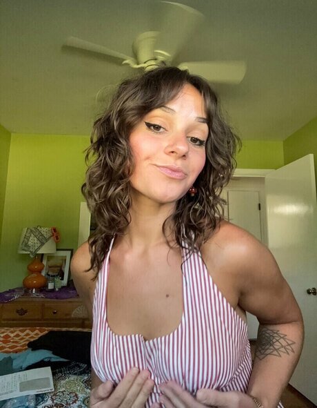 Leyla Ingalls 高品質女優 写真