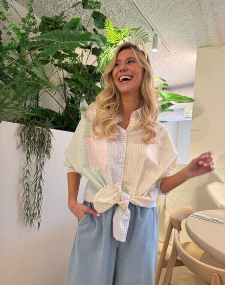 Celine Van Ouytsel トップスター アーカイブ