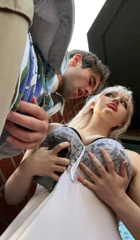 TalkFastEllie 最高のスター 画像