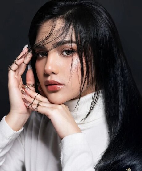 Davina Karamoy ポルノスター ベスト 写真