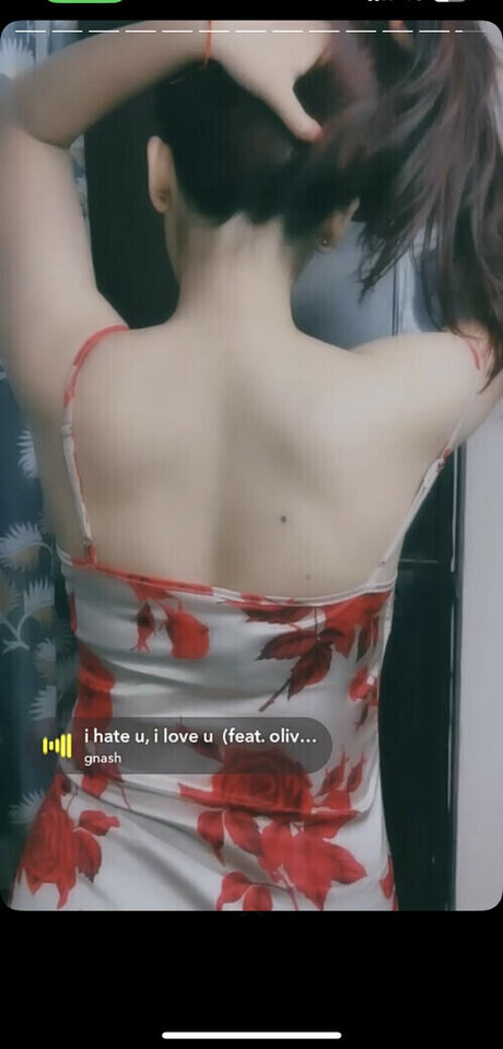 Riya Pandey スター ヌード ギャラリー