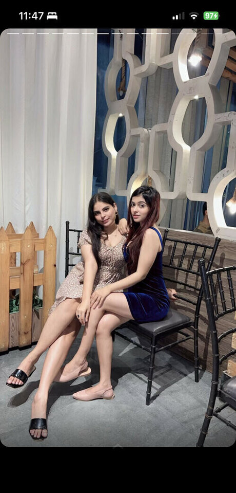 Riya Pandey ポルノスター 写真