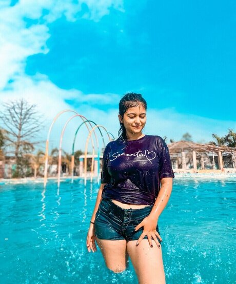 日焼けしたOnlyFans 美しい裸 写真