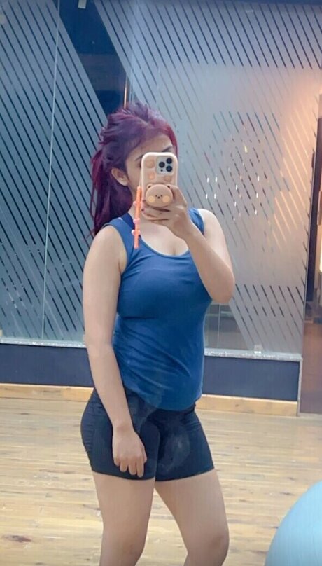 Riya Pandey 完璧なポルノスター ギャラリー