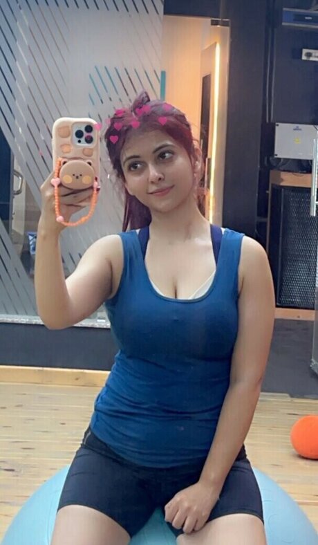 Riya Pandey 高品質スター 画像