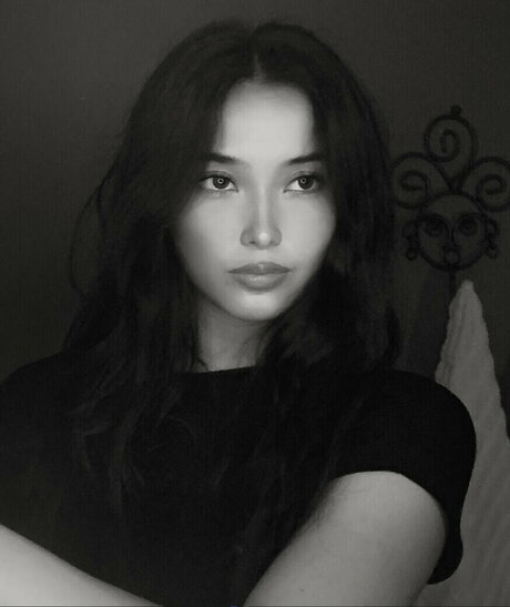 Aria Tehani Miller ポルノスター ホット 写真