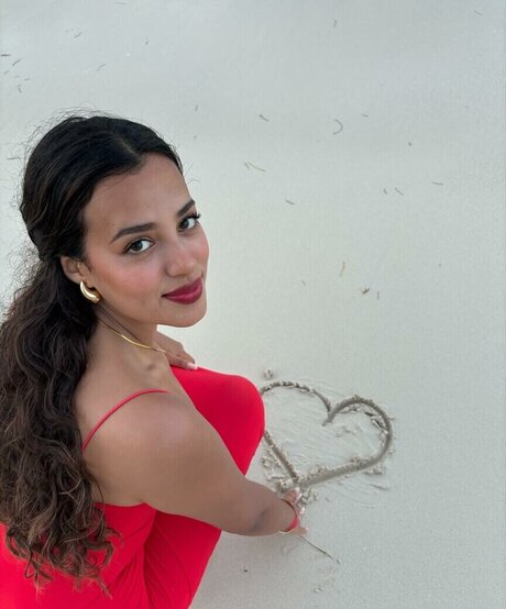 Camila Erika Montengro Rubina profile image