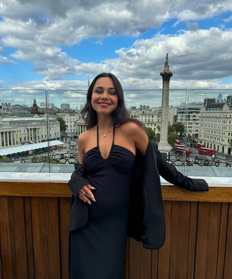 elise cm セクシーなポルノスター ギャラリー