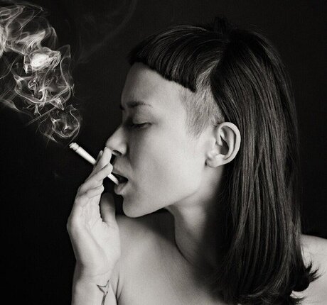 イギリス人熟女OnlyFans ホットセクシー 画像