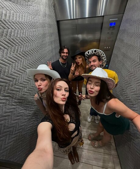 Michaela Jill Murphy ヌードのポルノスター ギャラリー