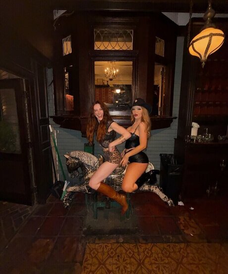 Michaela Jill Murphy 女優 写真