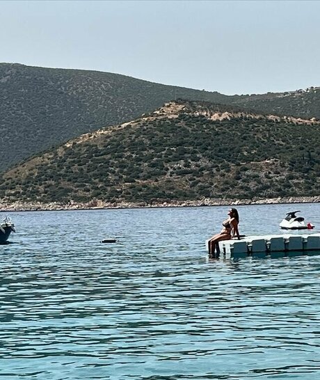 Nakishka トップモデル 写真