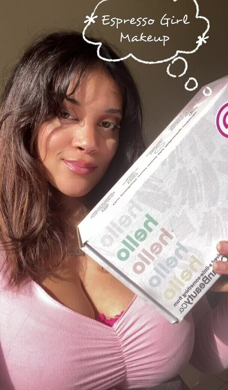 Nakishka アダルト女優 写真