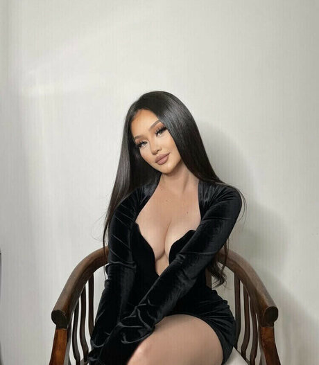 エボニーフィットネスOnlyFans ホット 画像