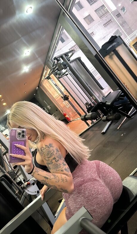 ティーンヌードOnlyFans アダルト 写真