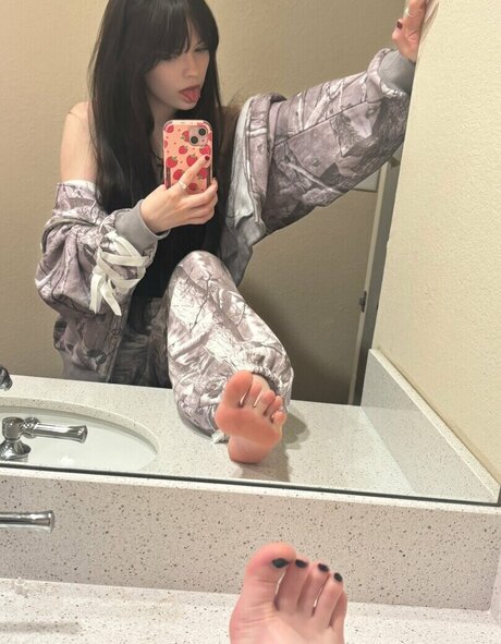 isizzly ポルノモデル 写真