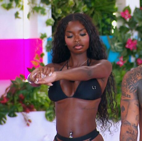 Olandria Carthen セックスモデル ギャラリー