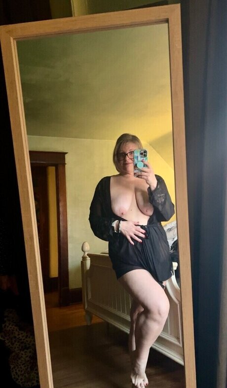 ハンズオンリーファン セクシーヌード アーカイブ