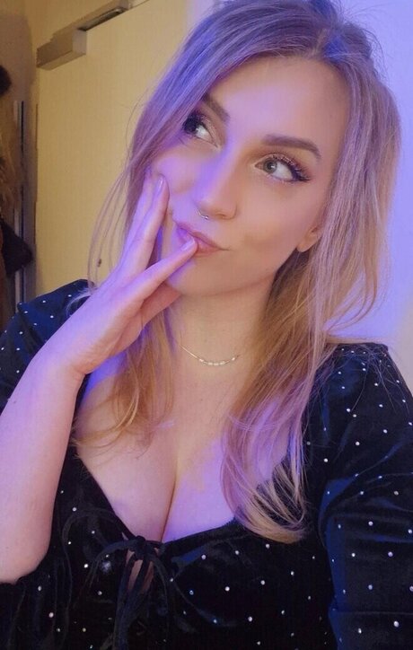 レズビアンセックスOnlyFans ホットxxx 写真