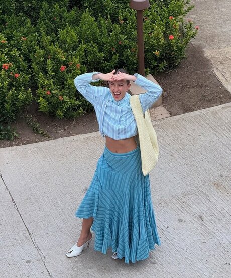 ニューハーフ POV OnlyFans アートヌード 写真