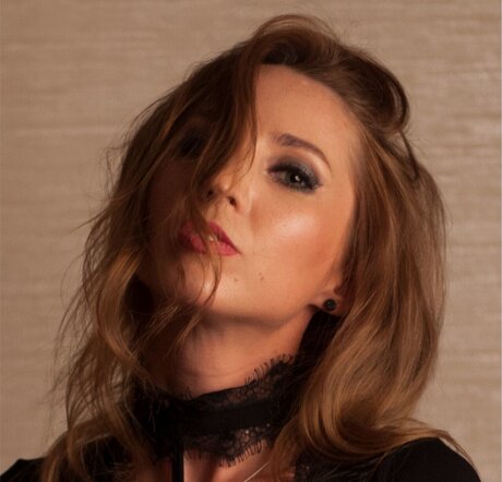 Julia Ivanova セックス女優 写真