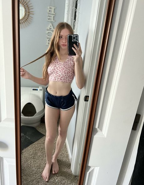 MyraGlasford ポルノモデル 写真