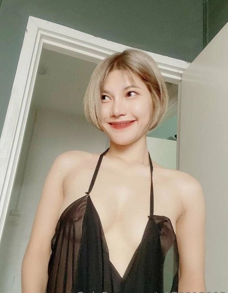 ニューハーフ ドミナトリックス OnlyFans エロチック 写真