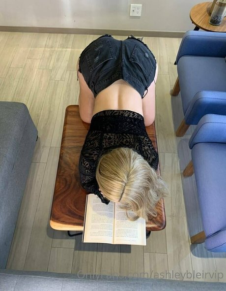 ashleybleirvip ポルノスター ホット 画像