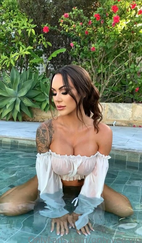 victoriasinz 高品質女優 写真