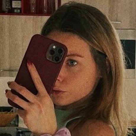 母娘オンリーファン セクシー裸 ギャラリー