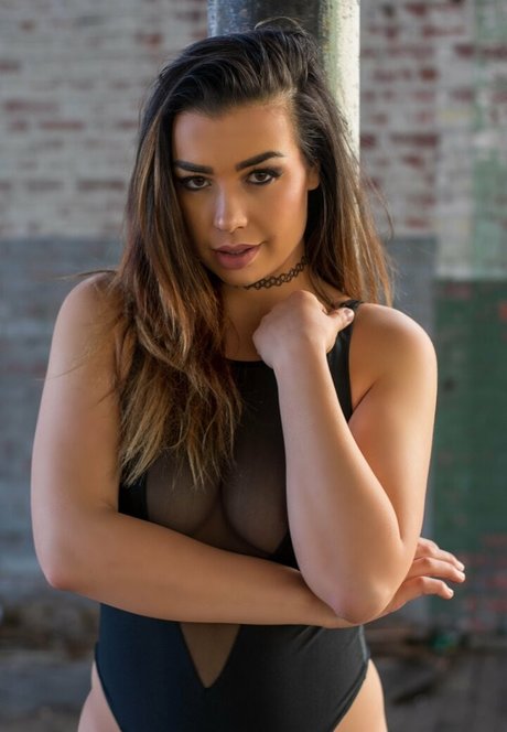 momoneyyymoprobzzz 高品質女優 写真