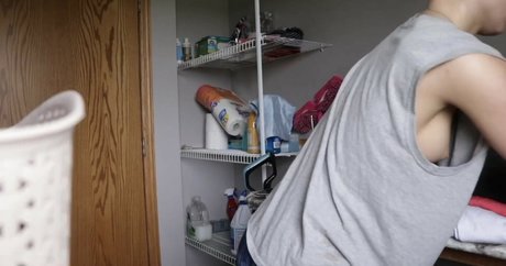 Esther Perepechkin ポルノスター エロティック 写真