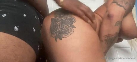 SpicyJ 無料のスター 写真