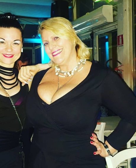 Laura Leonardi ポルノスター 美しい 画像