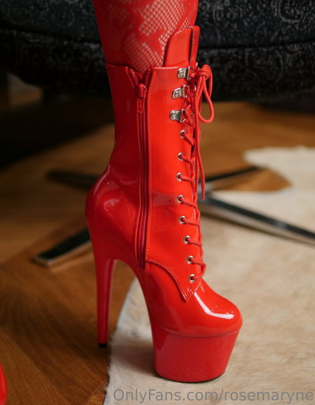 rosemaryne 独占スター 写真