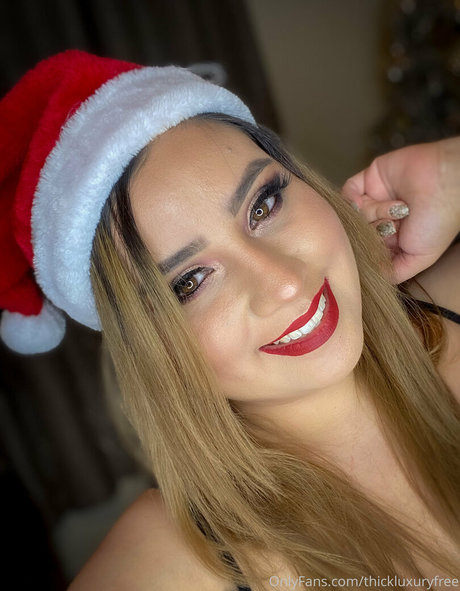 thickluxuryfree XXXモデル 画像