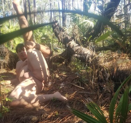 痩せたブロンドのOnlyFans ホットヌード 画像