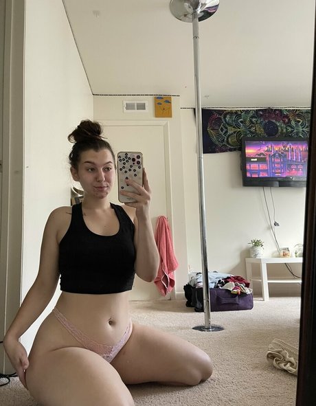 maggierayelle top profile image