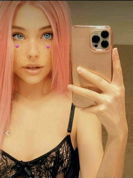 sweet littlemia profile image