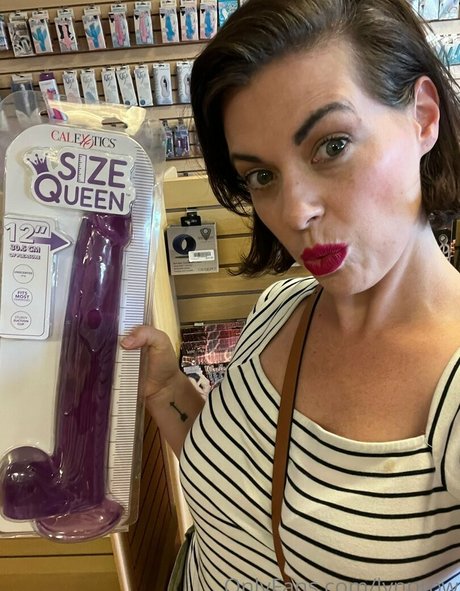 lipstickandlinernotes 無料女優 ギャラリー