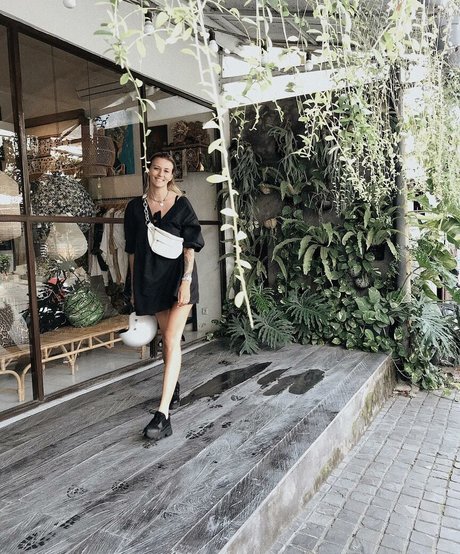 濃厚なラテン系熟女OnlyFans ホット裸 画像