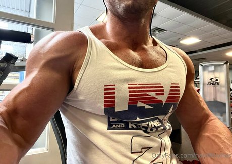 hard8inxhes HDポルノスター 画像