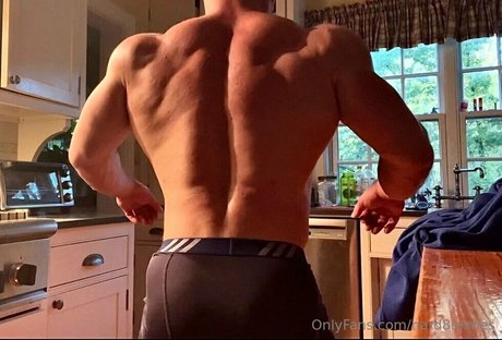 hard8inxhes 独占モデル 写真